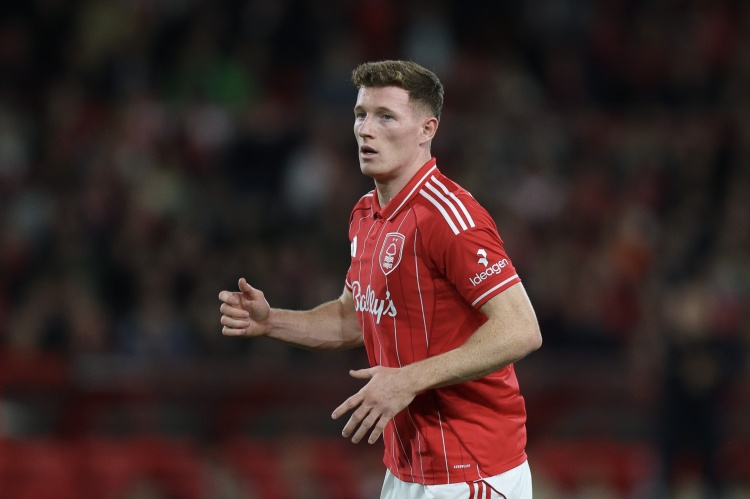 埃利奥特·安德森成夏窗焦点 曼市双雄枪手竞逐