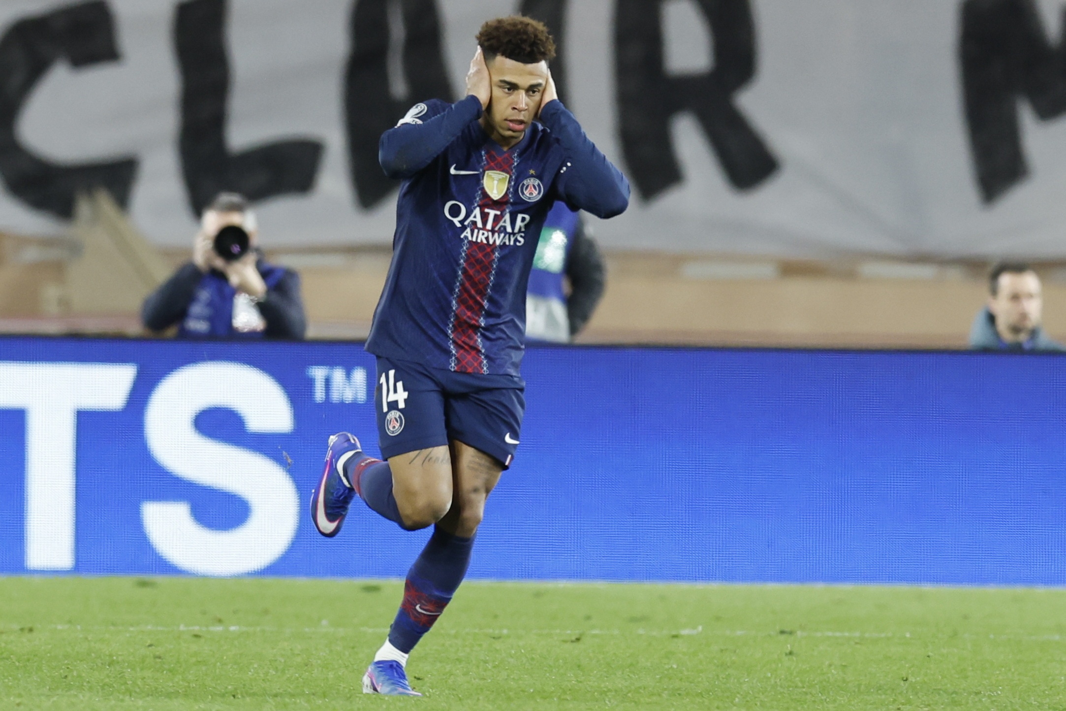 巴黎新星杜埃获耐克高价合约 年赞助费或超300万欧元 巴黎新星杜埃获耐克高价合约 年赞助费或超300万欧元