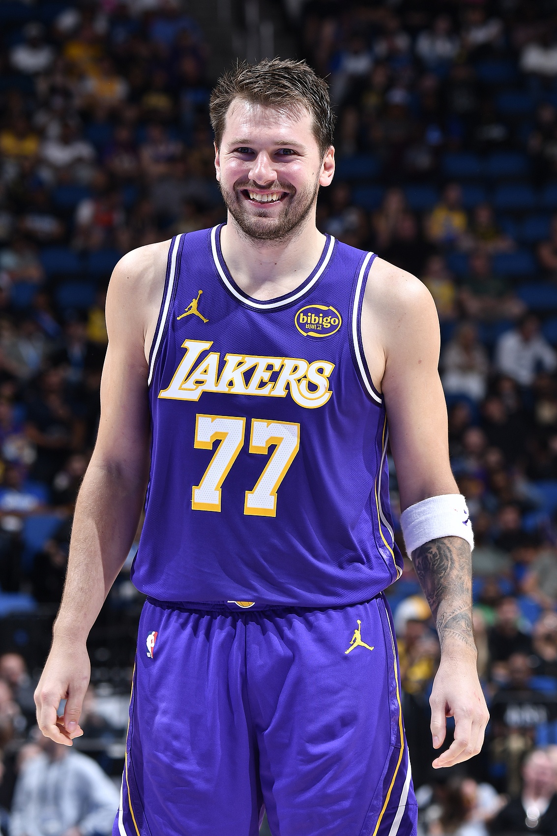 东契奇首节21分 单节20+次数追平哈登并列历史第三 东契奇首节21分 单节20+次数追平哈登并列历史第三