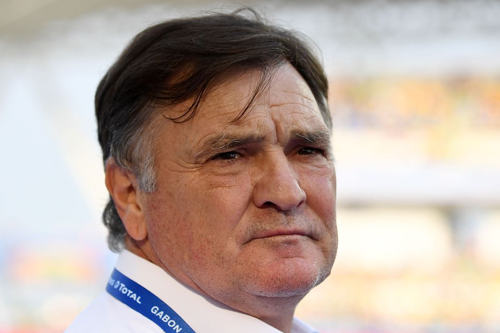 卡马乔评西班牙世界杯前景 称阿韦洛亚执教皇马无可挑剔 卡马乔评西班牙世界杯前景 称阿韦洛亚执教皇马无可挑剔