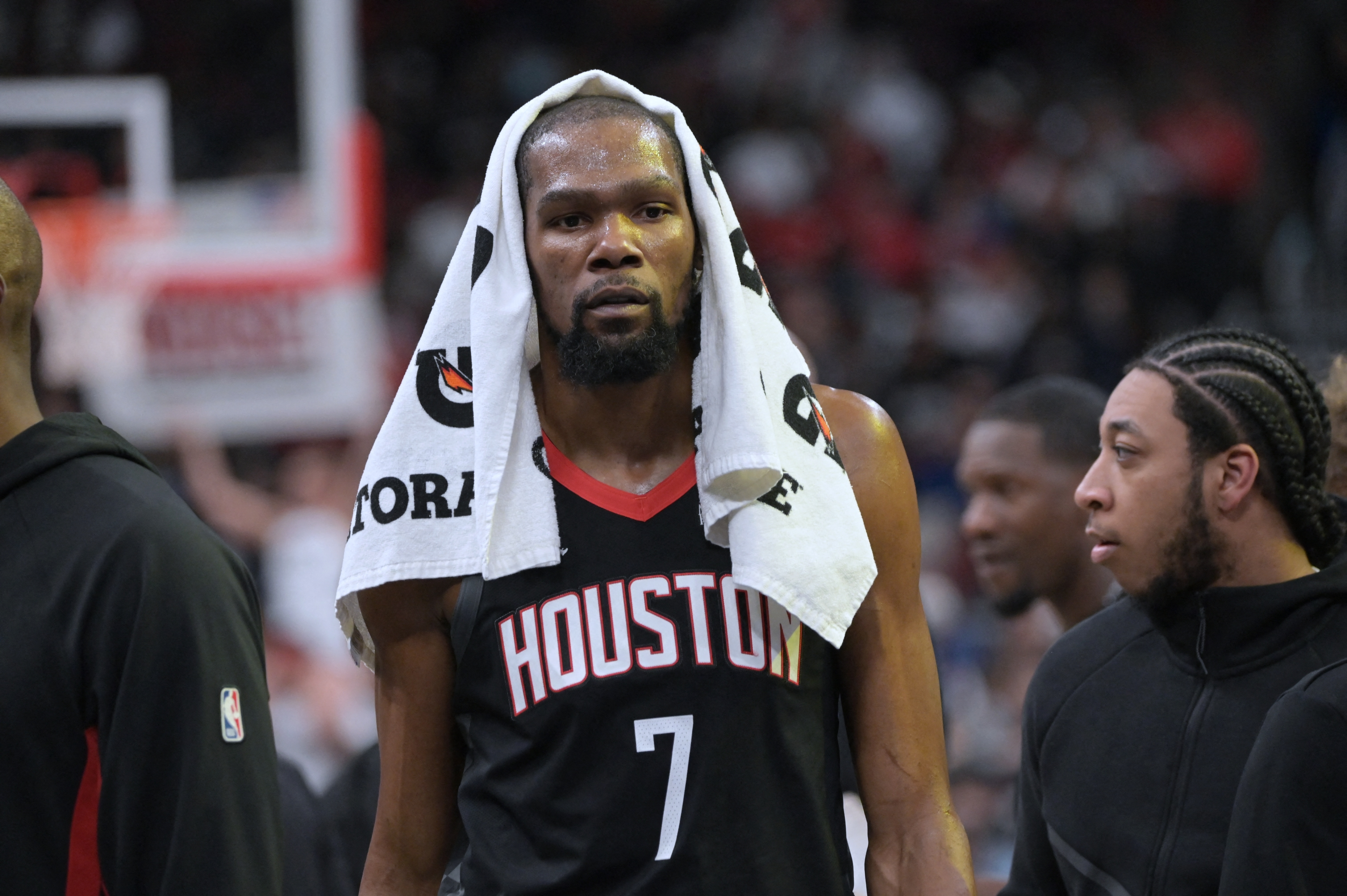 杜兰特复盘加时败因 直言末节失准与内线强攻遭针对