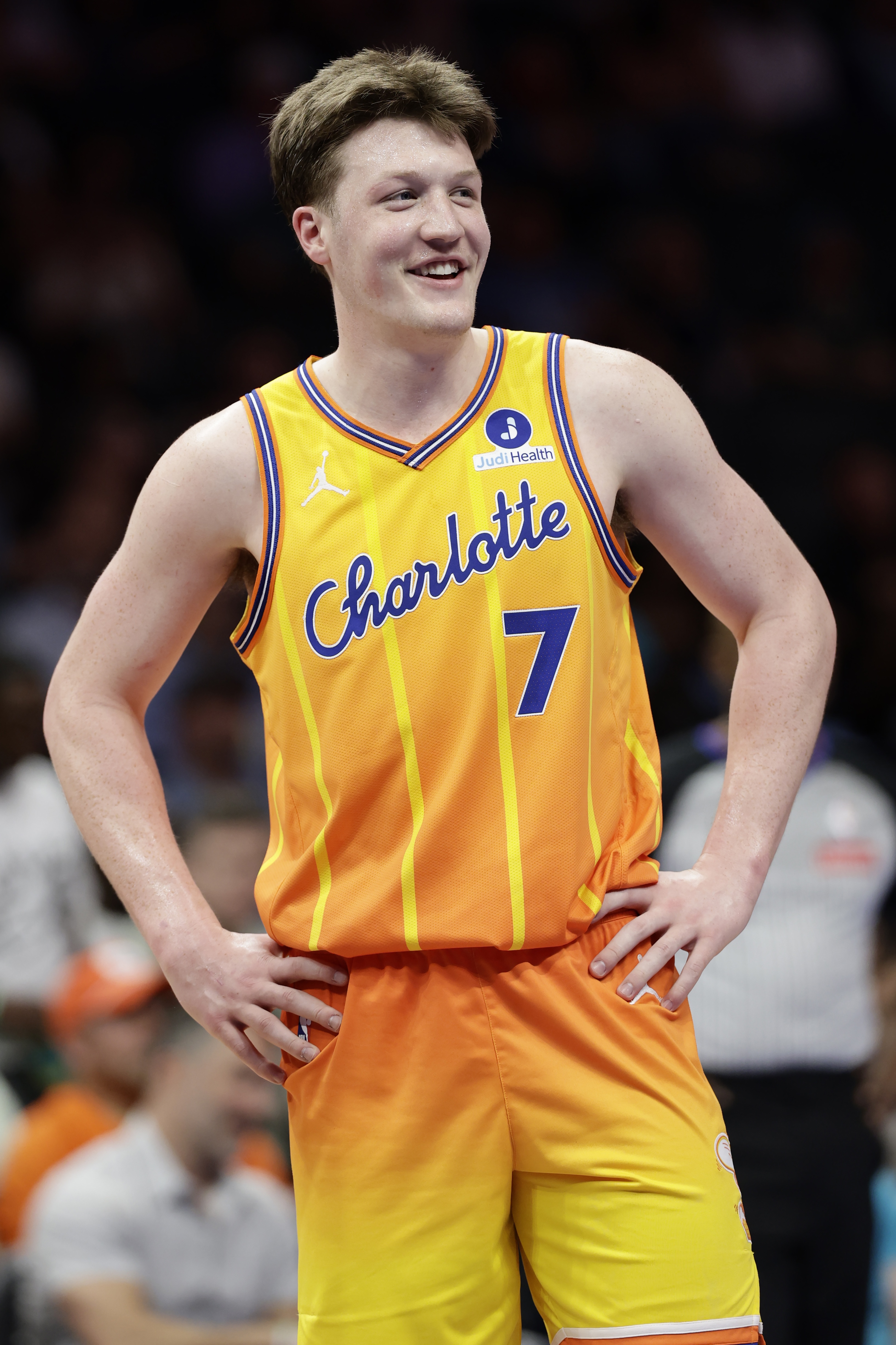 克尼佩尔单场6记三分 赛季总数253记领跑联盟