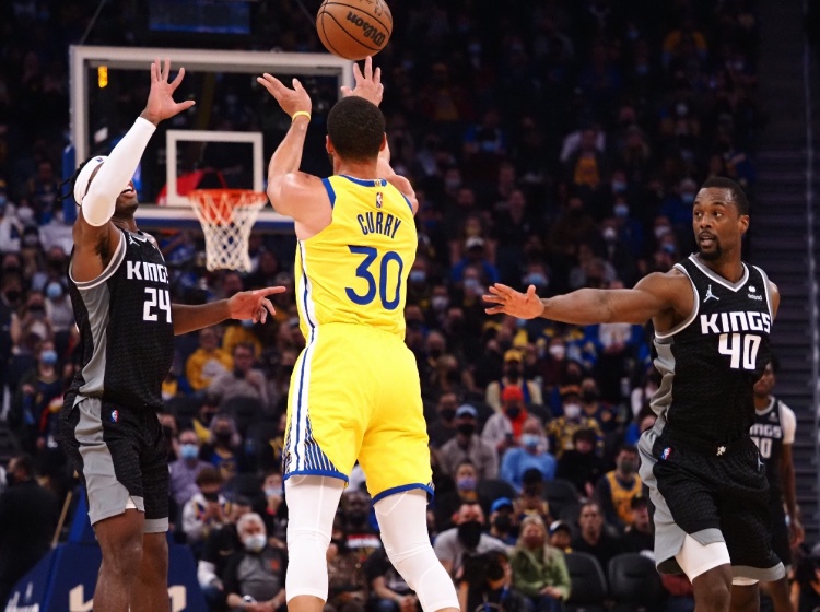 克尼佩尔三分命中数领跑联盟 近十年优势幅度几何 克尼佩尔三分命中数领跑联盟 近十年优势幅度几何