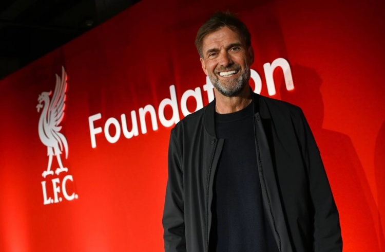 克洛普达格利什领衔安菲尔德慈善赛管理团队 杰拉德克劳奇出战 克洛普达格利什领衔安菲尔德慈善赛管理团队 杰拉德克劳奇出战