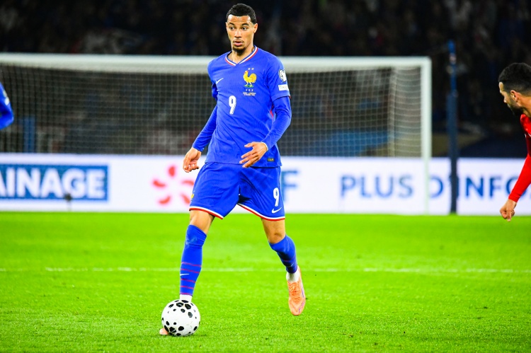 埃基蒂克巴西战献关键进球 与巴尔科拉杜埃竞逐法国队第四前锋