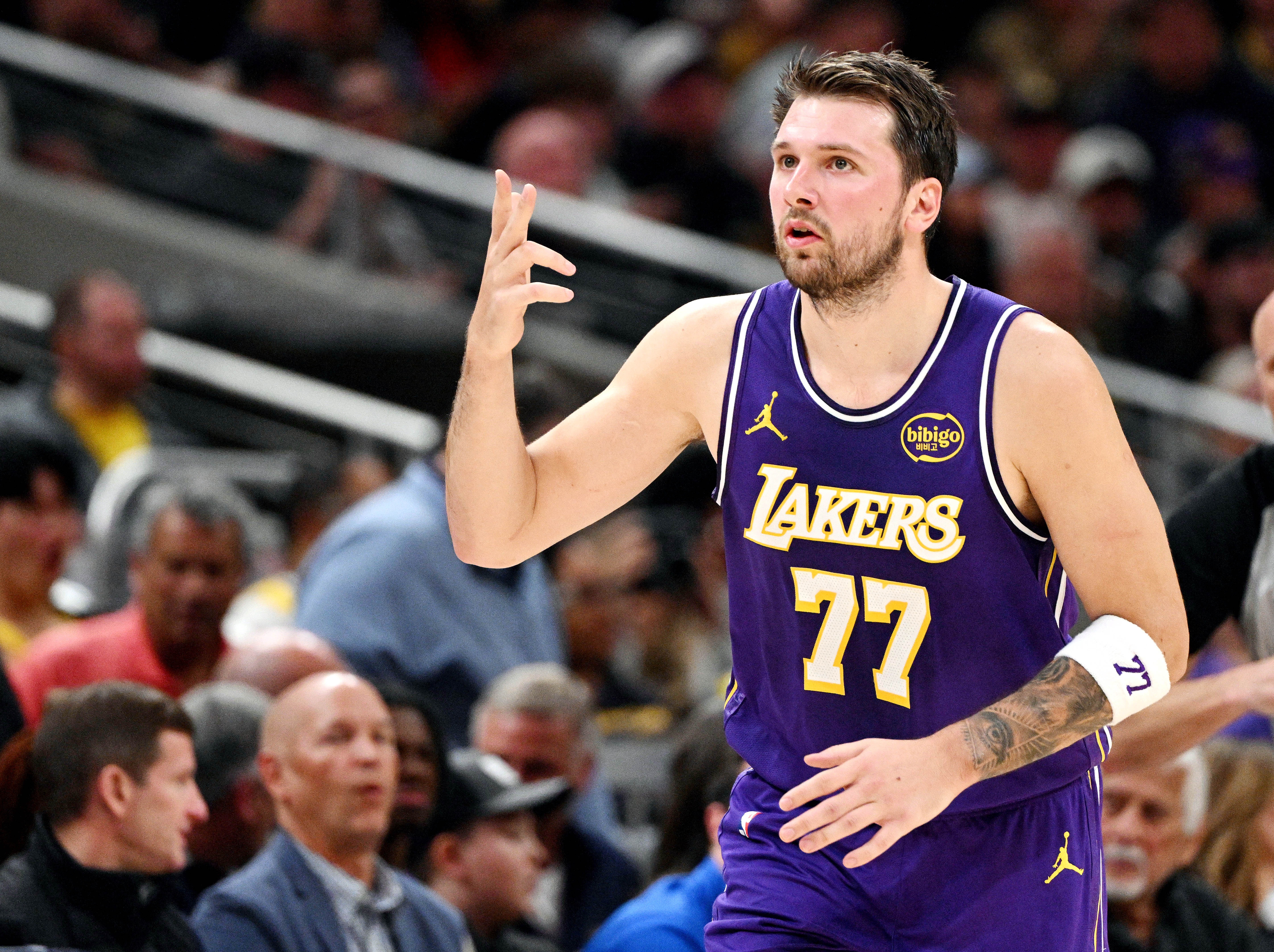 东契奇41分末节定乾坤 独行侠主场击退篮网