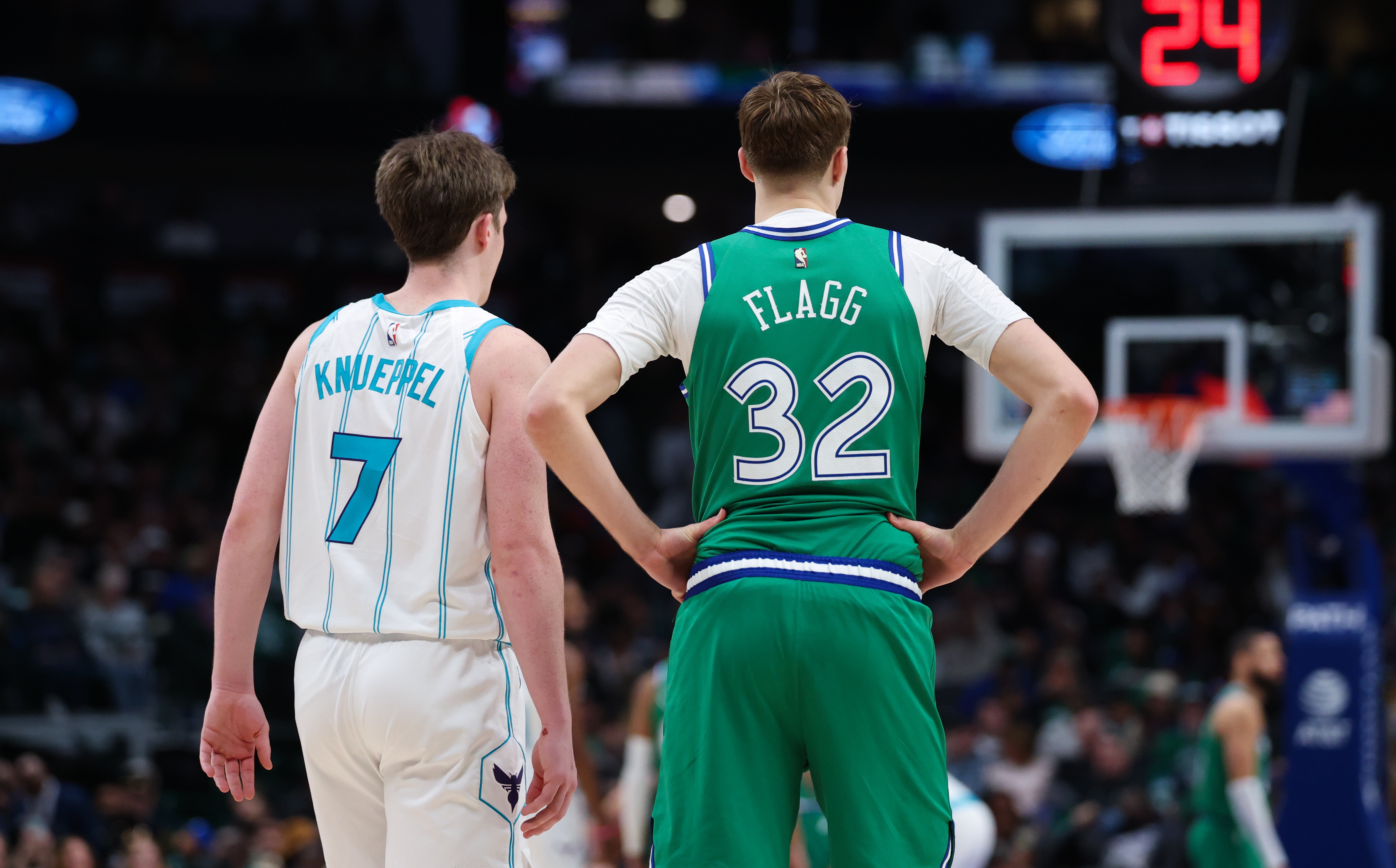 弗拉格与克尼佩尔最佳新秀之争 数据与角色深度剖析