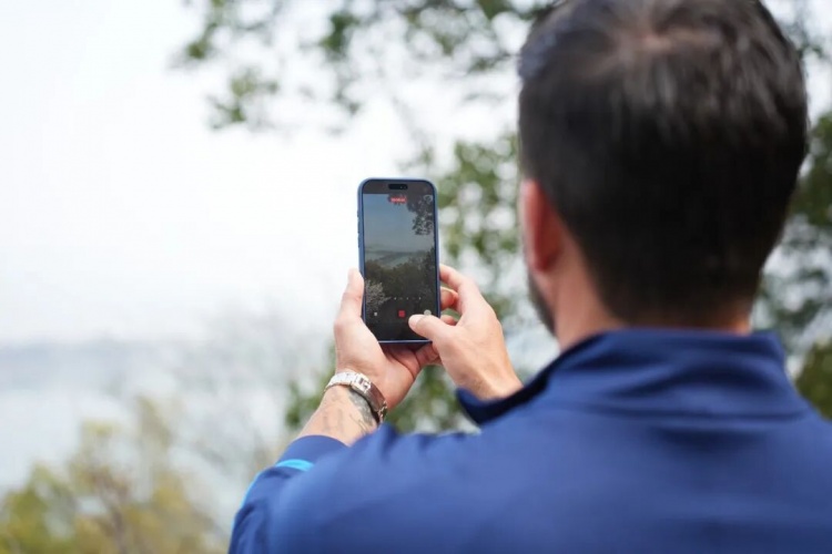 莫拉东湖行感受武汉底蕴 与邓卓翔交流省联赛