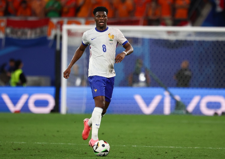 琼阿梅尼对巴西数据统治 拦截抢断传球三线拉满