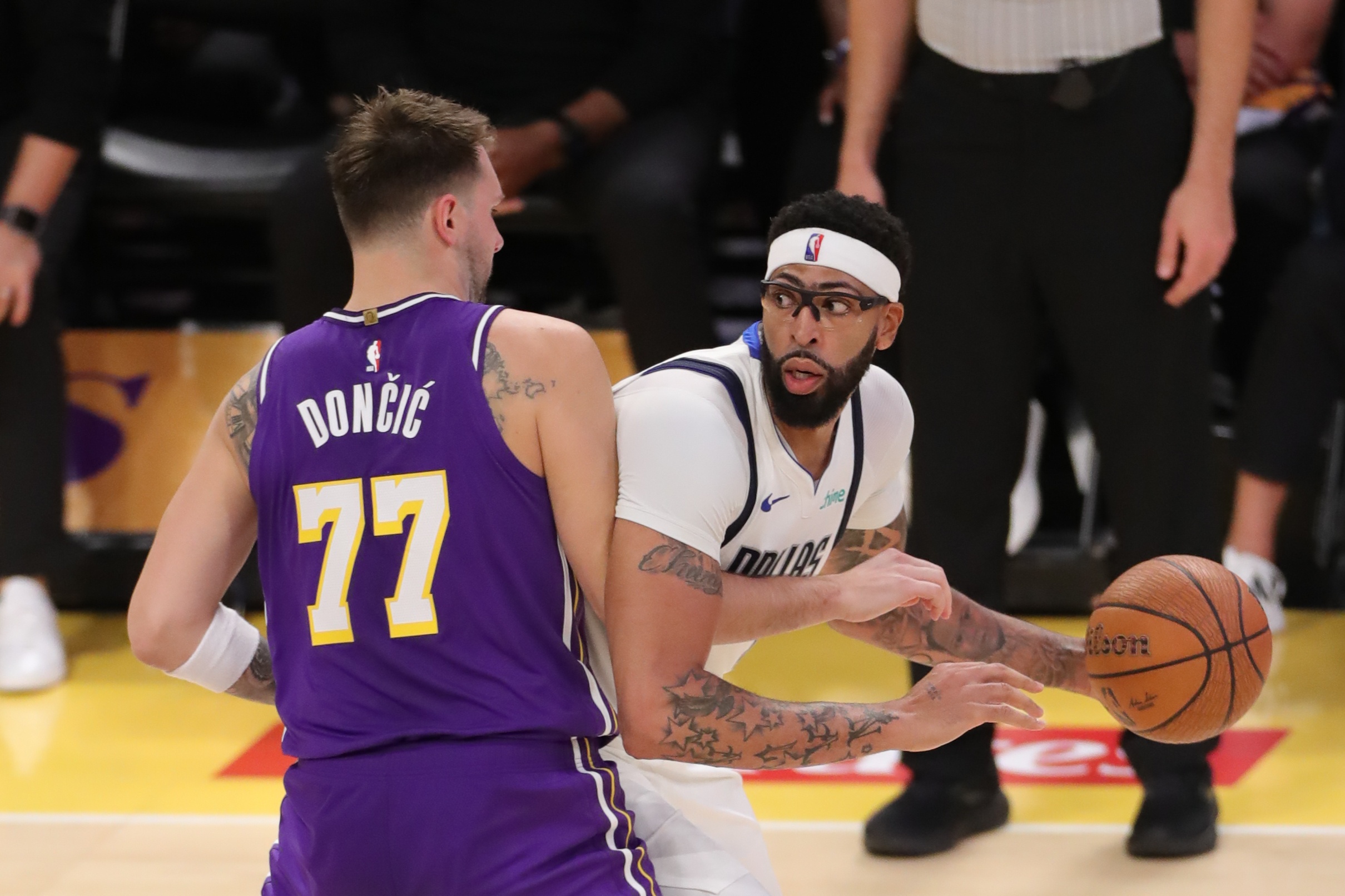 东契奇单月得分迫近浓眉独行侠生涯总分 东契奇单月得分迫近浓眉独行侠生涯总分