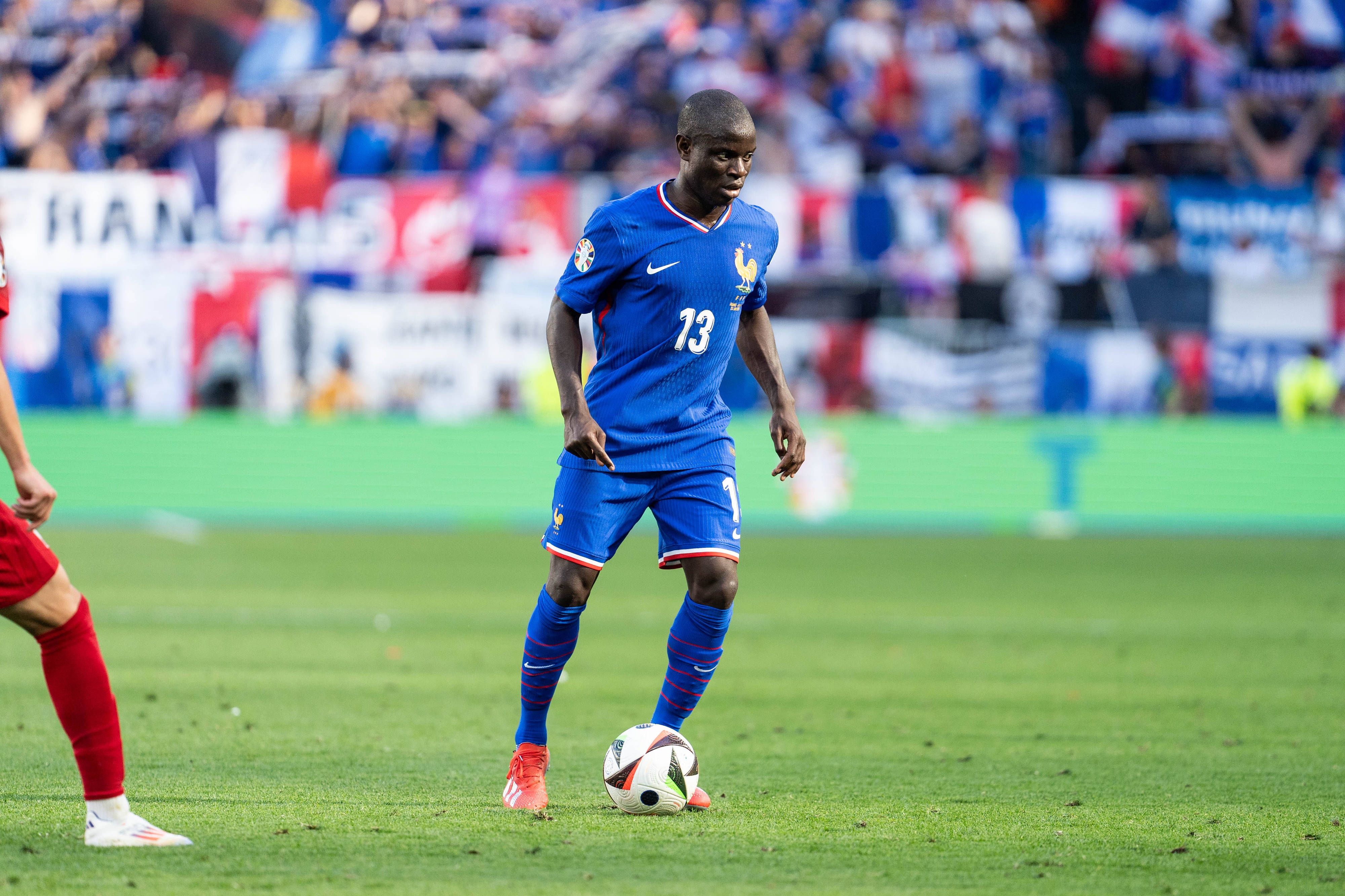 坎特谈国家队角色转变 承认出场时间减少但强调荣誉感 坎特谈国家队角色转变 承认出场时间减少但强调荣誉感