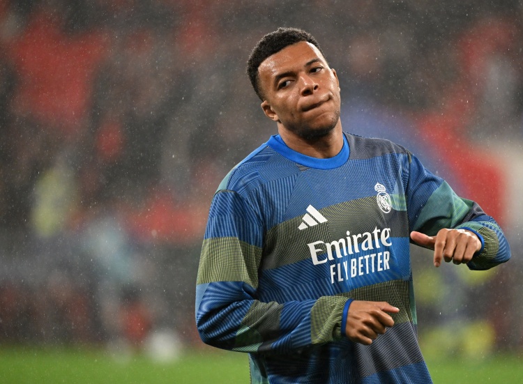 西甲薪资榜出炉 姆巴佩维尼修斯并列榜首 皇马四人跻身前六 西甲薪资榜出炉 姆巴佩维尼修斯并列榜首 皇马四人跻身前六