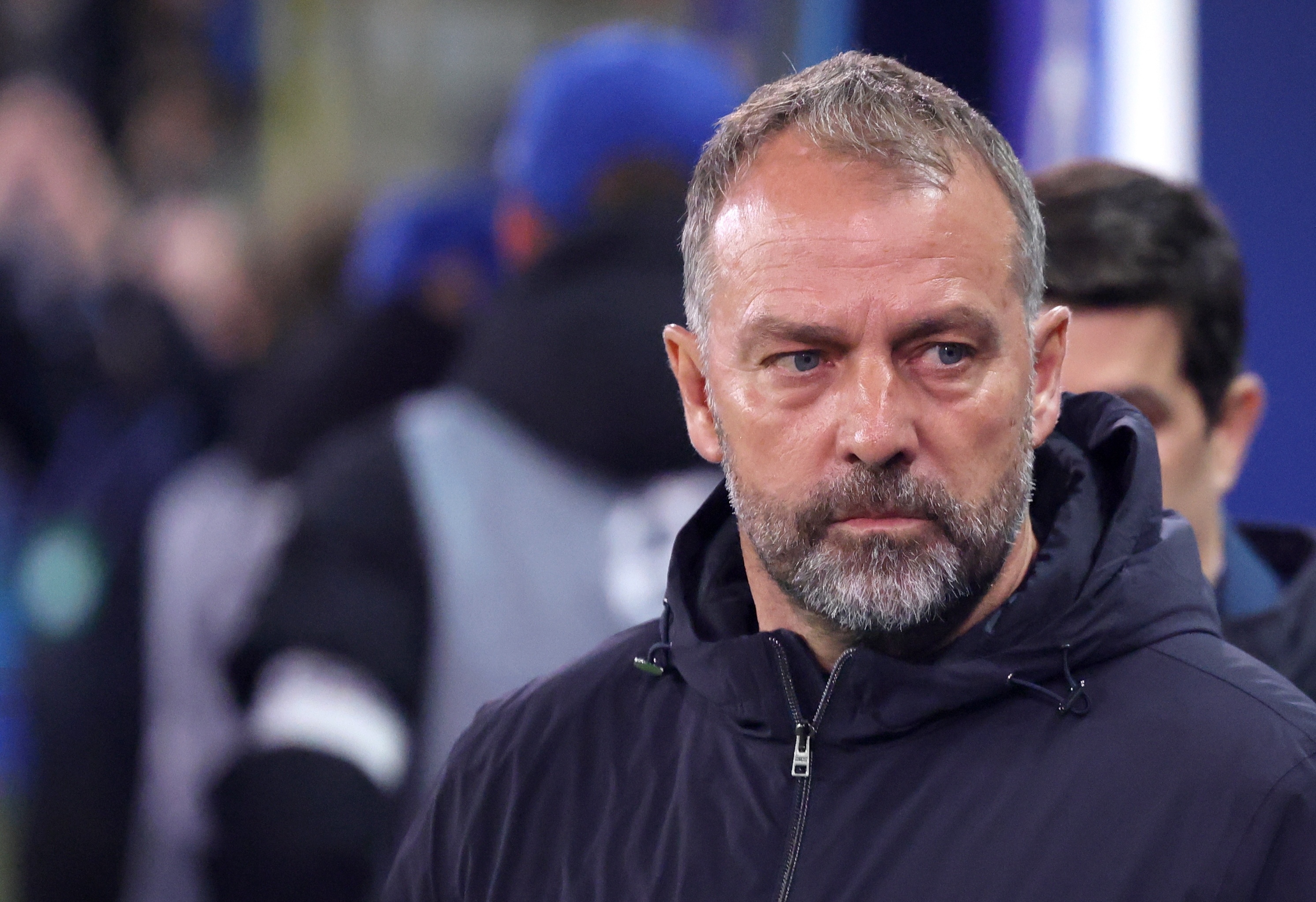 巴萨全员集结马德里 仅拉菲尼亚缺席合练