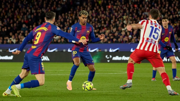 西甲争冠关键战 马竞主场迎战巴萨 格列兹曼告别战