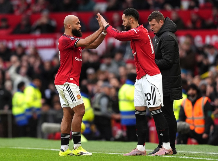 姆伯莫专访：齐达内埃托奥启蒙 阿扎尔集锦是必修课