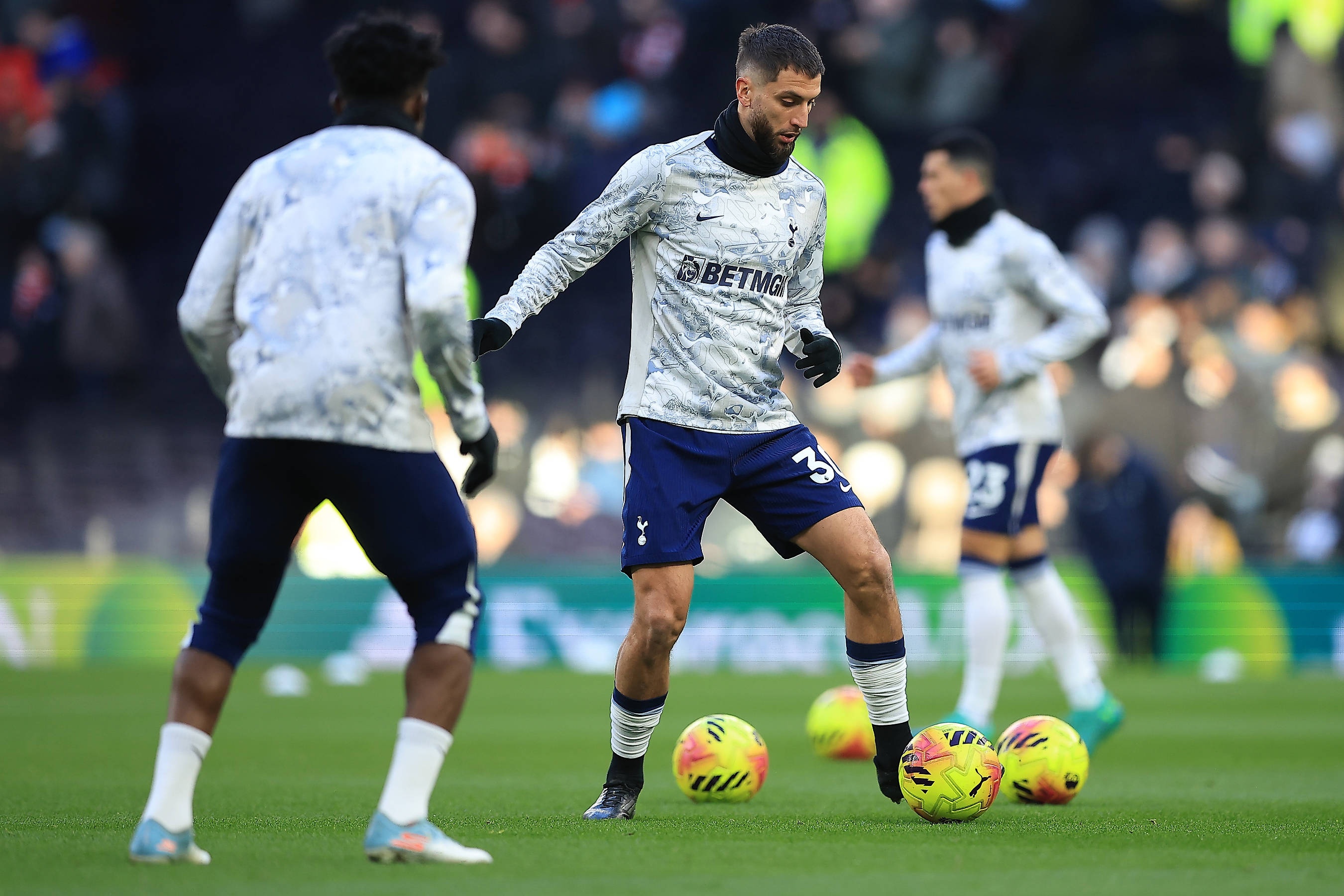 本坦库尔恢复一线队合练 私教确认复出在即