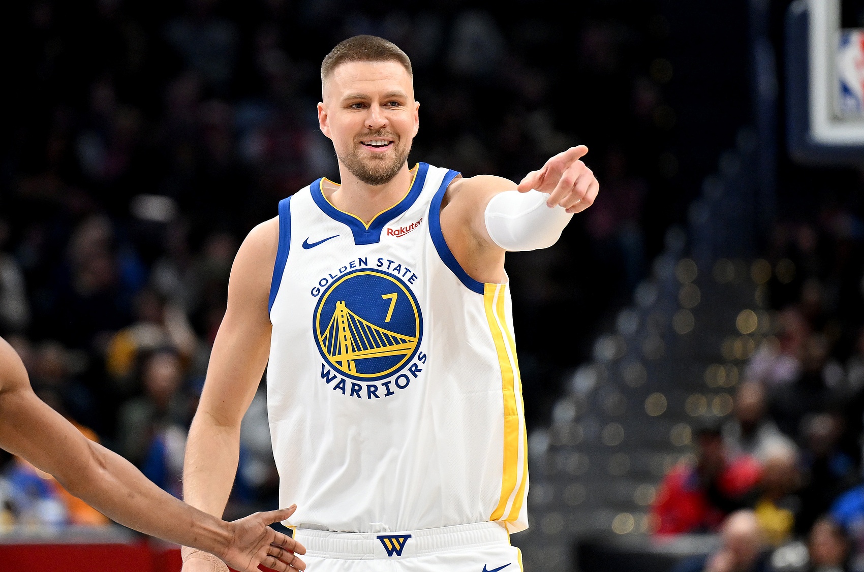 波尔津吉斯谈勇士未来 直言表现不佳需评估市场