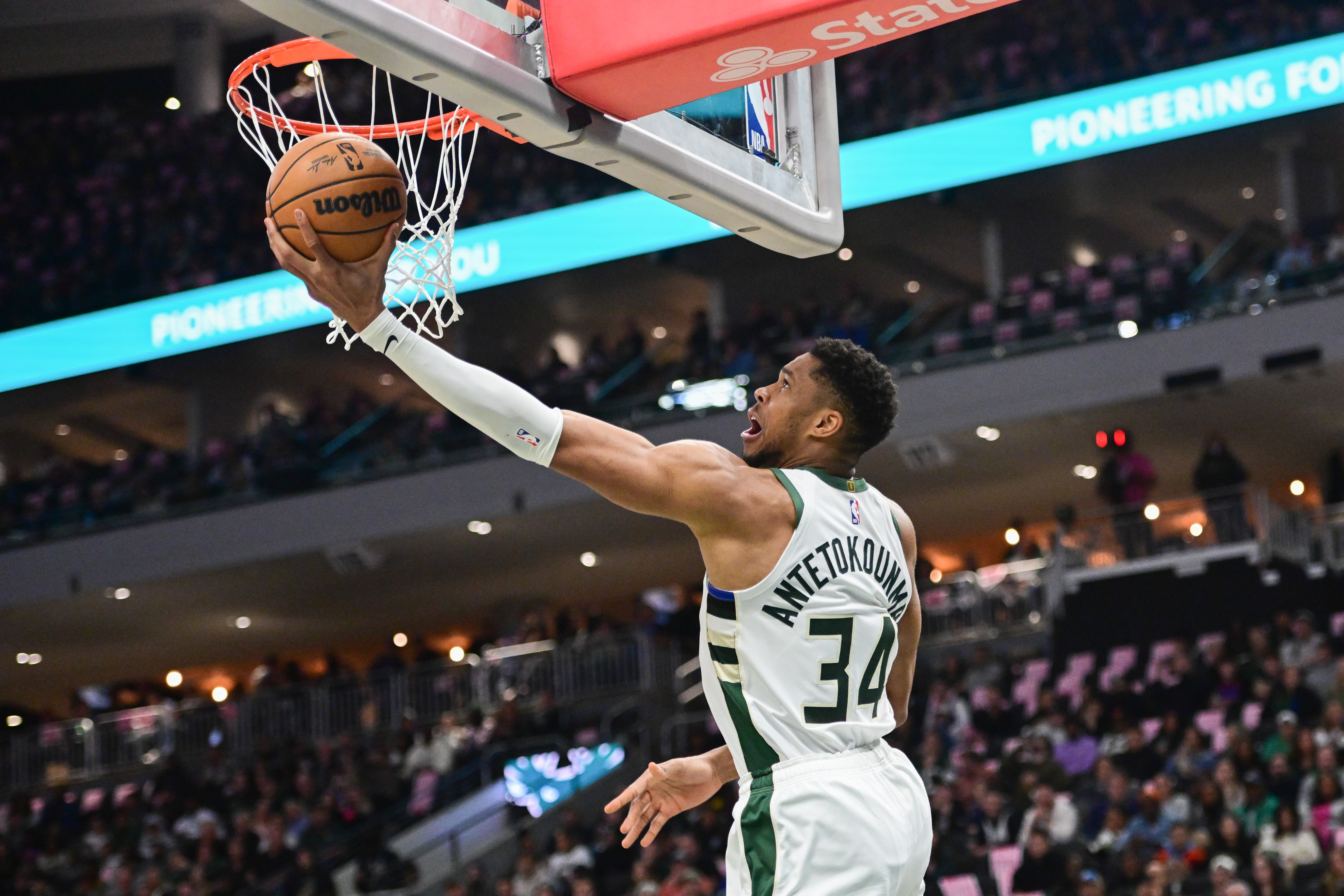 字母哥罕见表态支持联盟调查 直言顶级球员无需公开求战