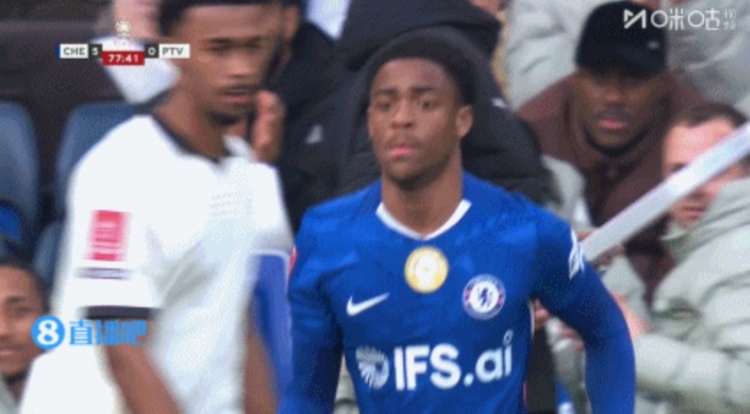 足总杯切尔西七球横扫维尔港 17岁边锋麦昆完成一线队首秀