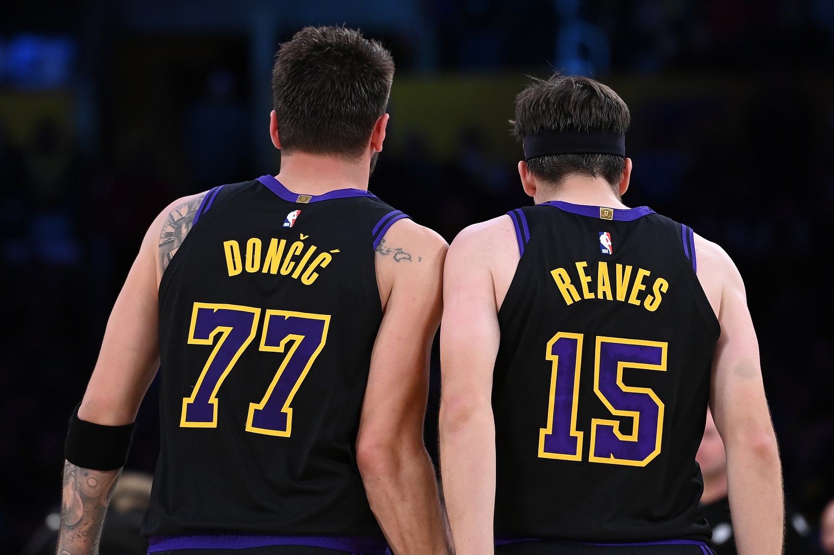 湖人连损两将 里夫斯东契奇常规赛报销