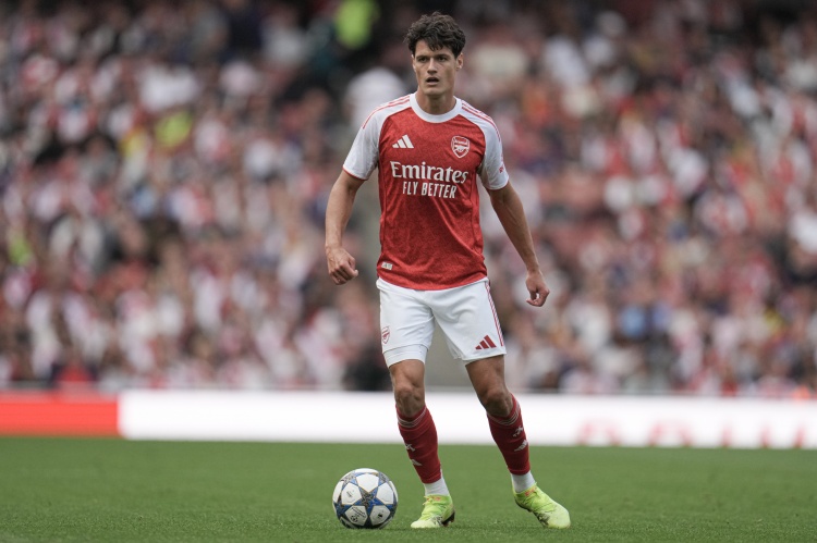 诺尔高复盘足总杯出局 直言枪手攻防转换应对不力 诺尔高复盘足总杯出局 直言枪手攻防转换应对不力