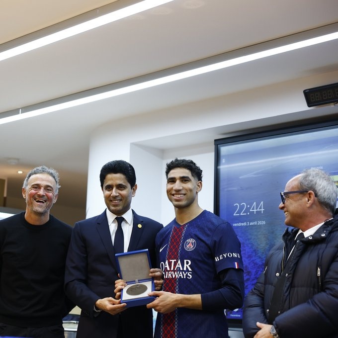 阿什拉夫巴黎200场里程碑 获俱乐部颁发纪念奖章