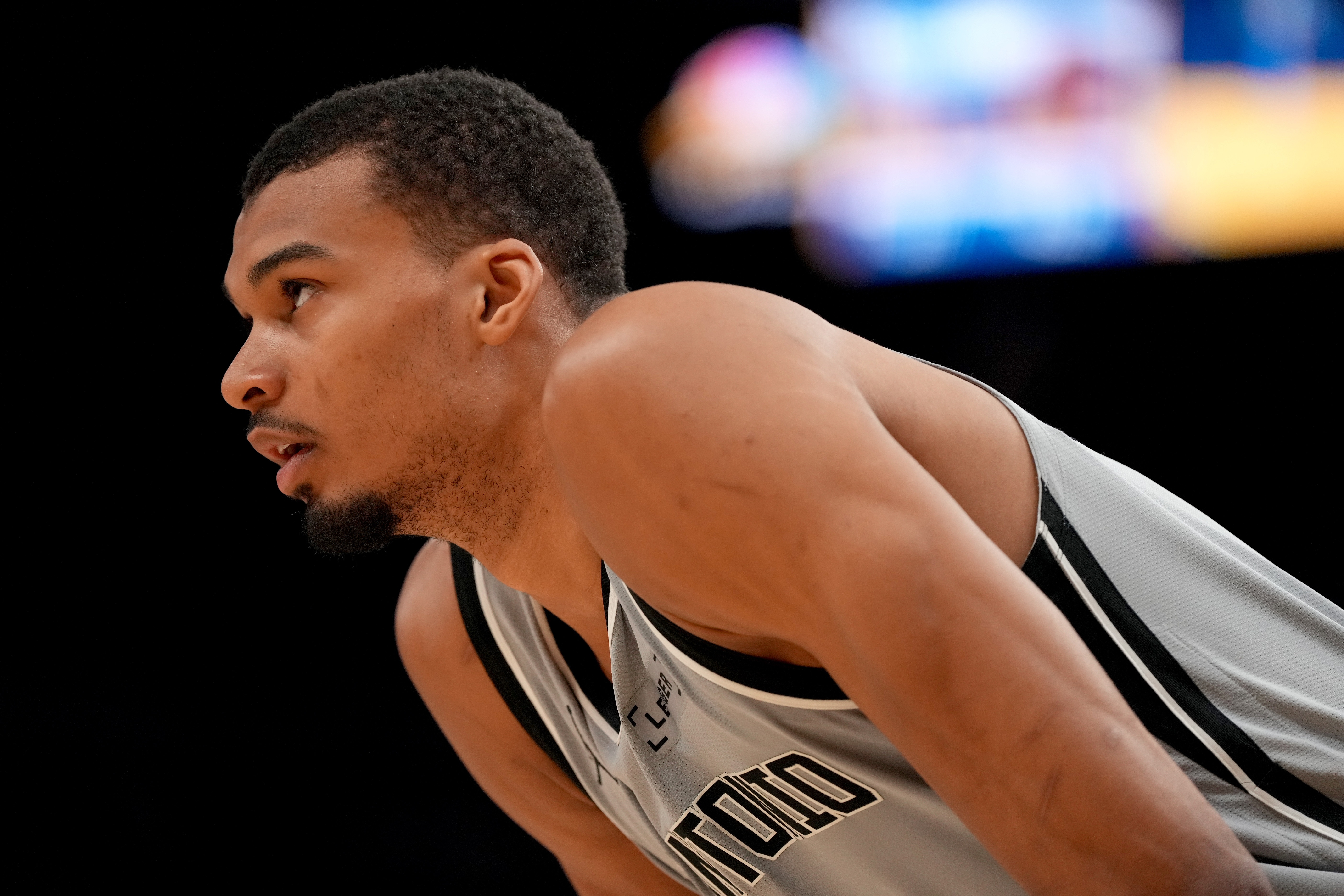 埃利奥特评文班亚马:科比式心态 不为交友只为赢球 埃利奥特评文班亚马:科比式心态 不为交友只为赢球