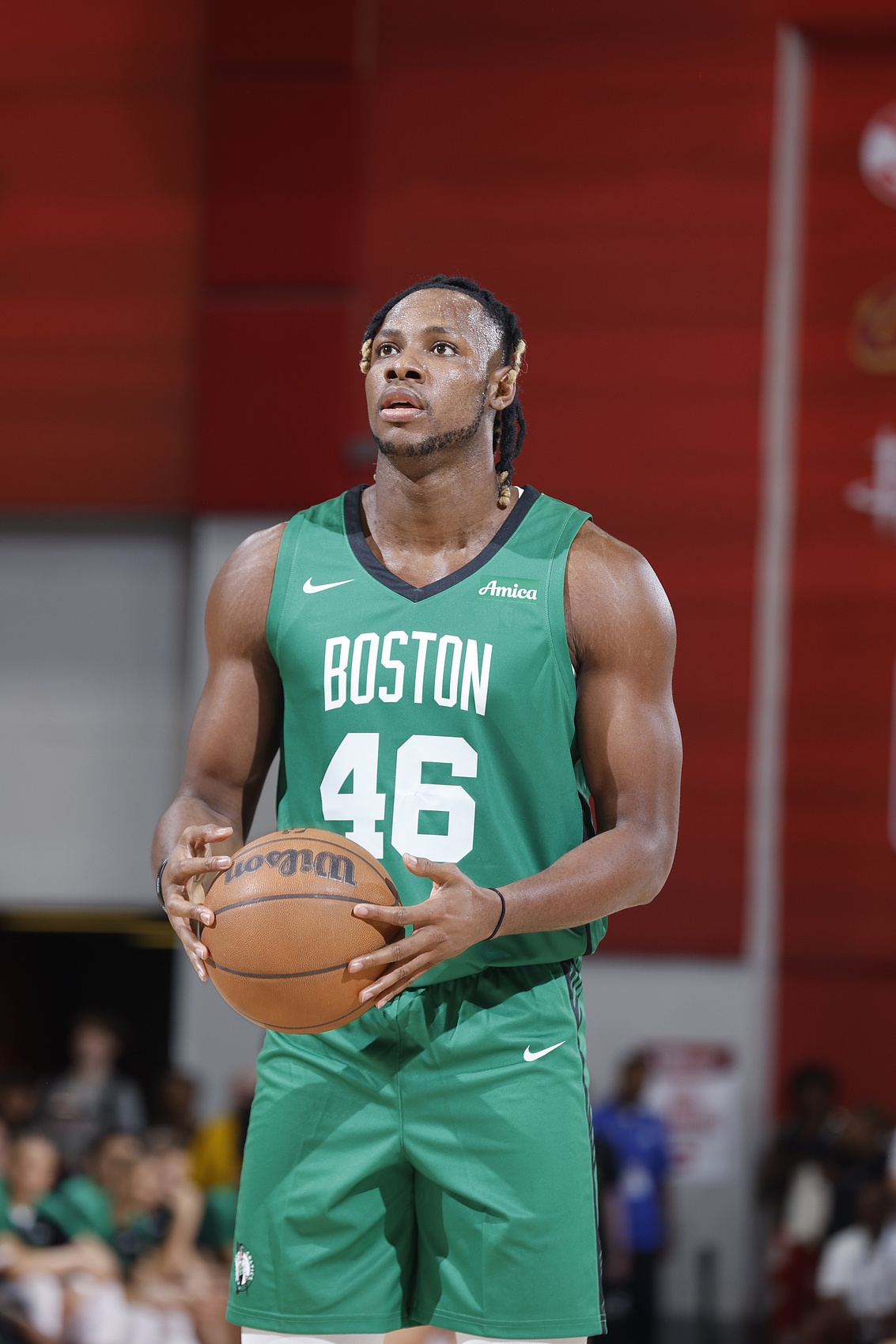 勇士紧急补强内线 计划以10天合同签下中锋查尔斯·贝西