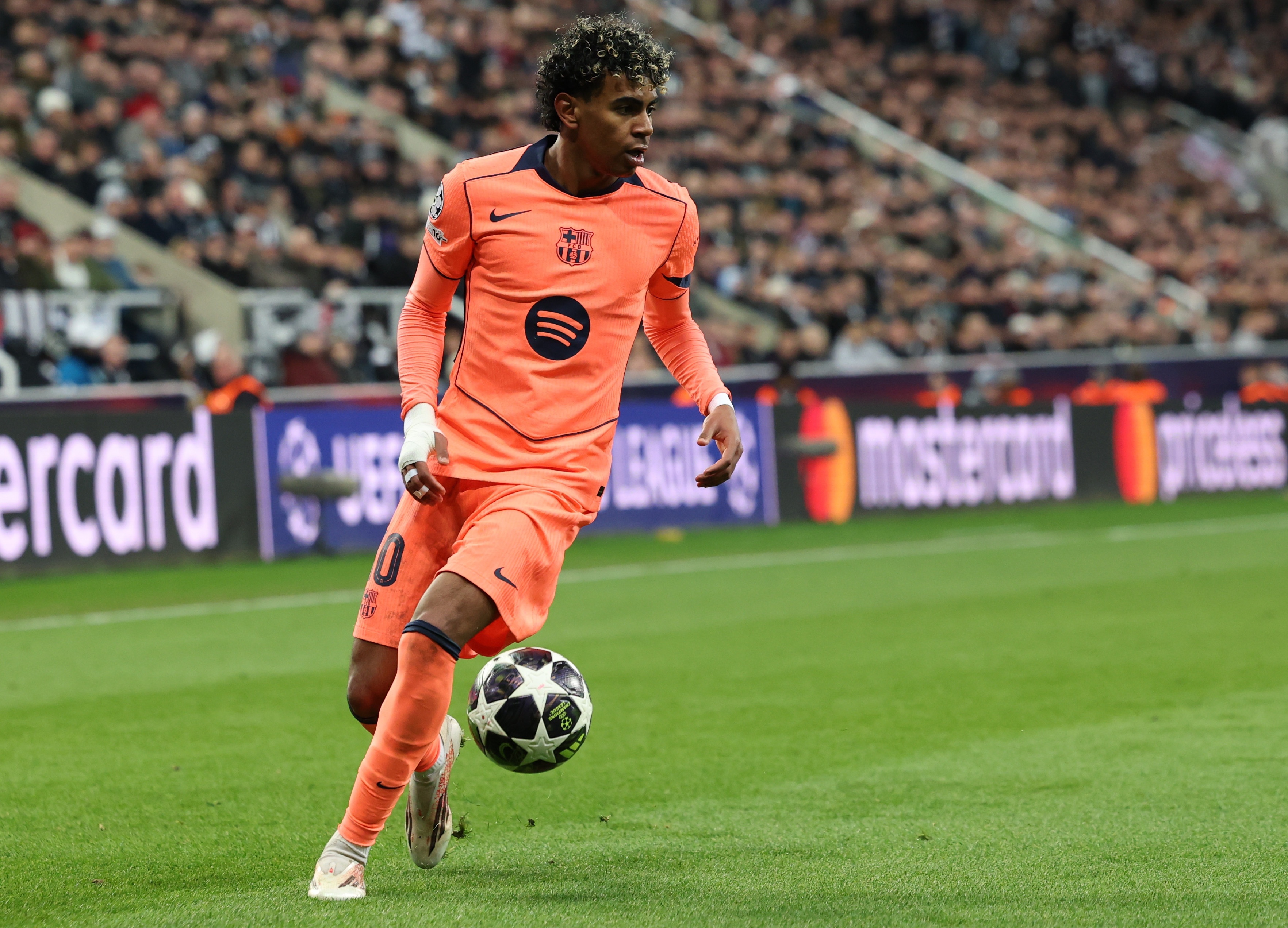 巴萨四将黄牌警报 亚马尔费尔明再染黄即停赛