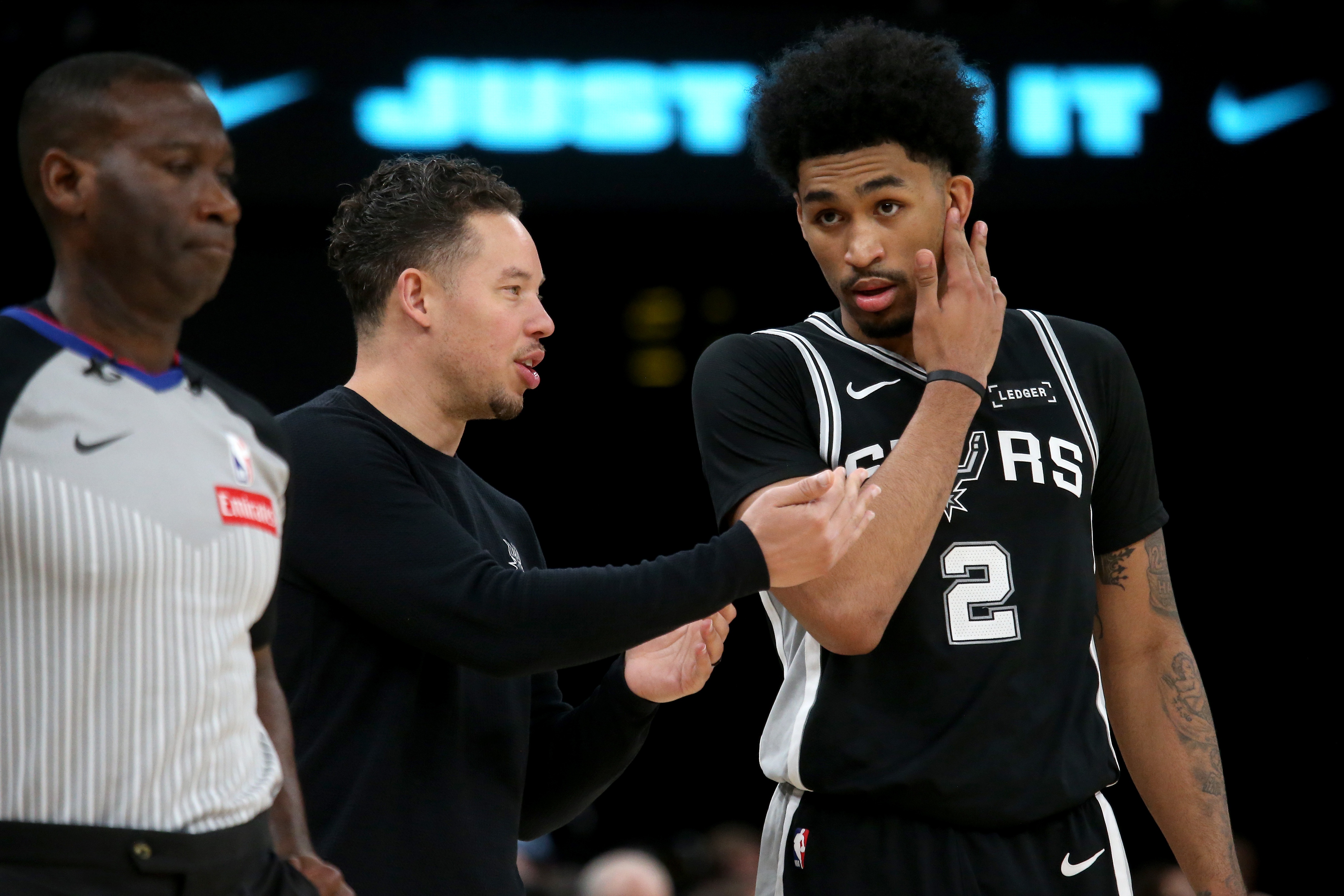 米奇谈哈珀破墙 天赋兑现趋于稳定 米奇谈哈珀破墙 天赋兑现趋于稳定