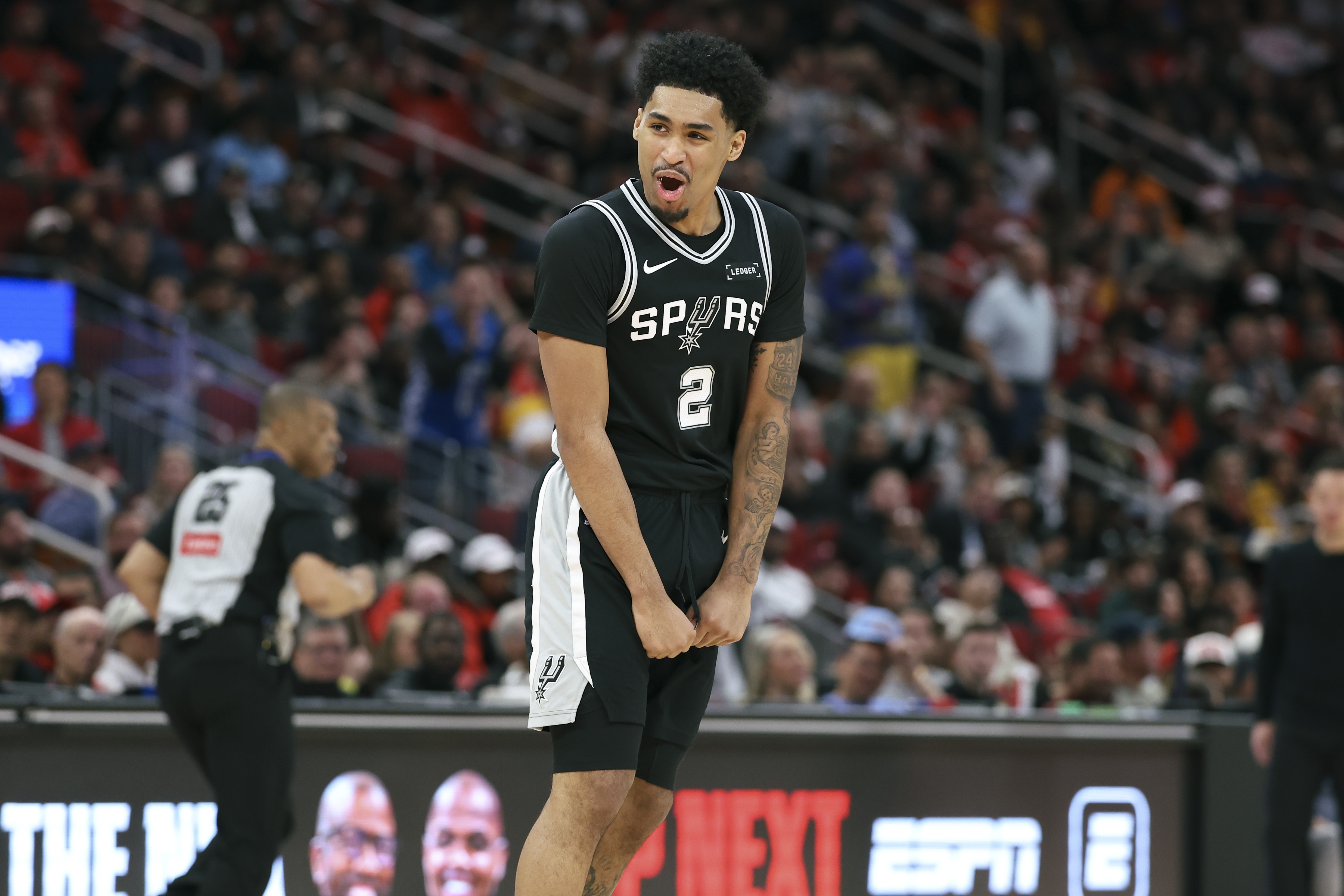 哈珀近九战高效输出 场均近16分命中率超六成