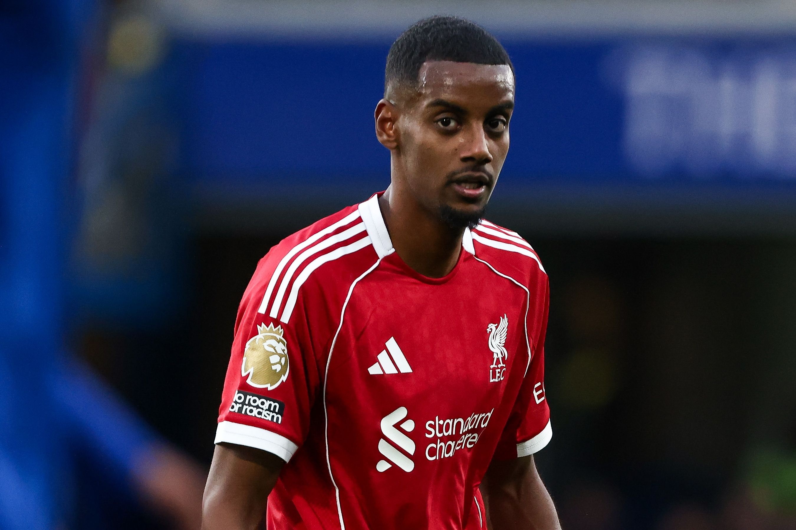 诺伊尔九扑救拜仁攻克伯纳乌 哈弗茨绝杀枪手助英超锁定五席