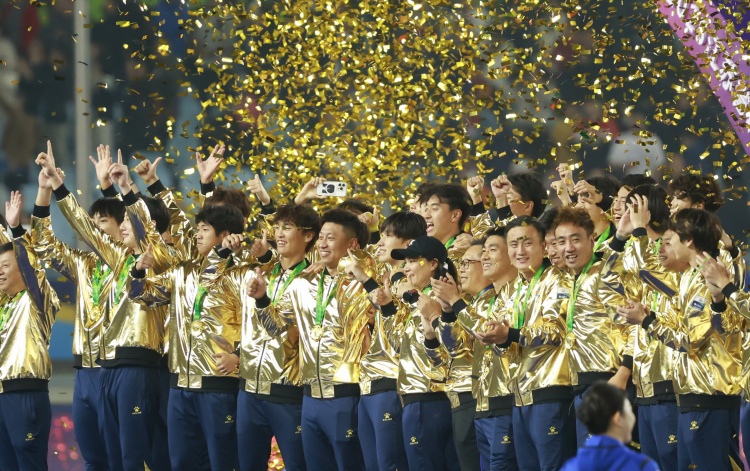 苏超新季未赛先热 近九成受访者关注 31至45岁成核心群体