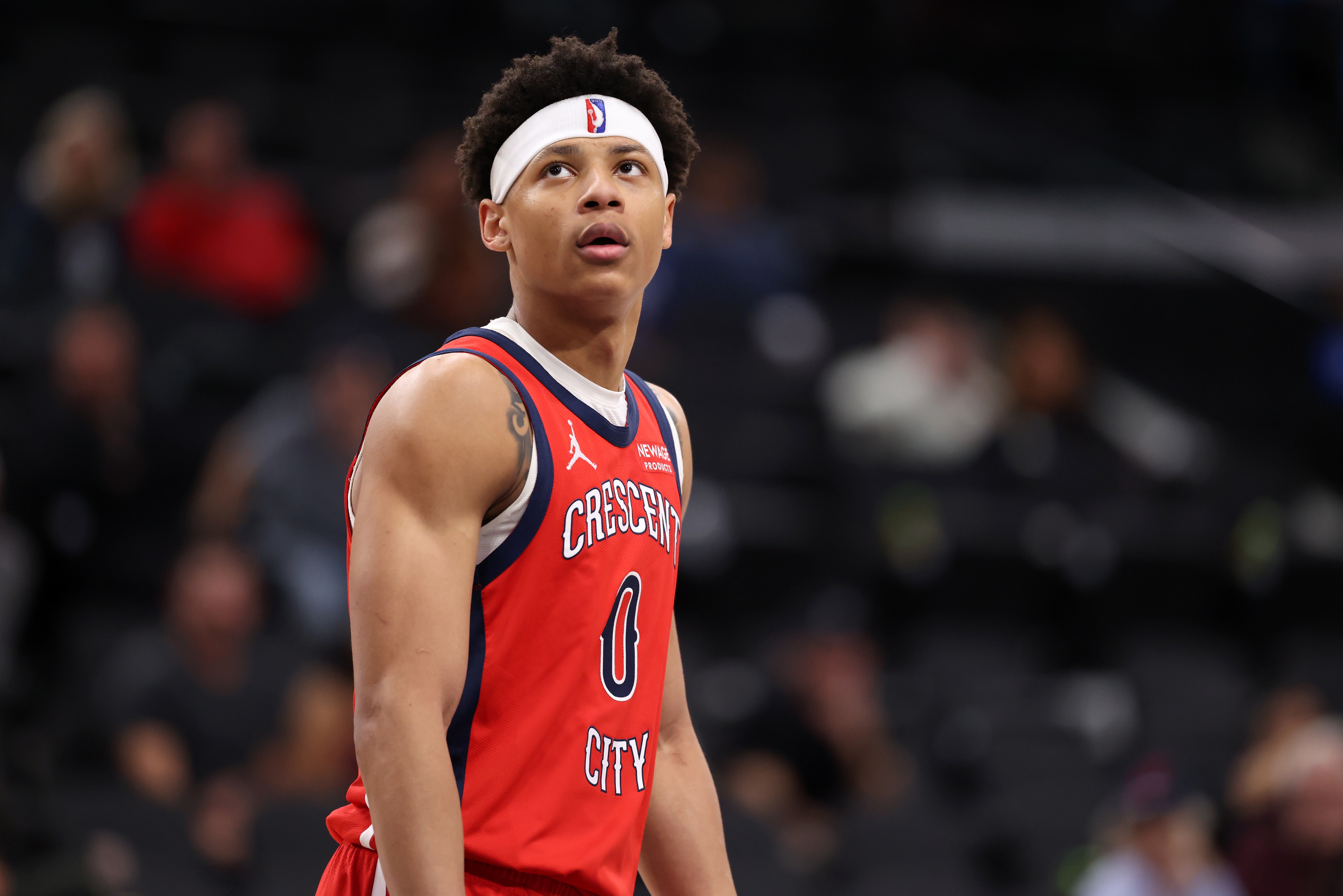 费尔斯40分率鹈鹕狂胜 阿门准三双伦纳德高效34分