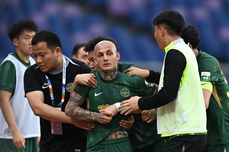 浙江重罚米特里策6万欧元 球迷怒斥俱乐部软蛋冷血