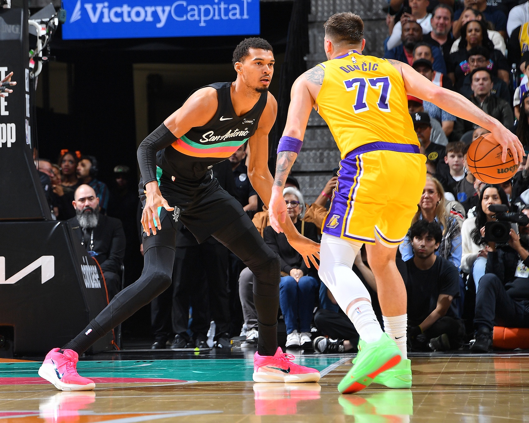 联盟面临两难 东契奇65场规则申诉或遭驳回