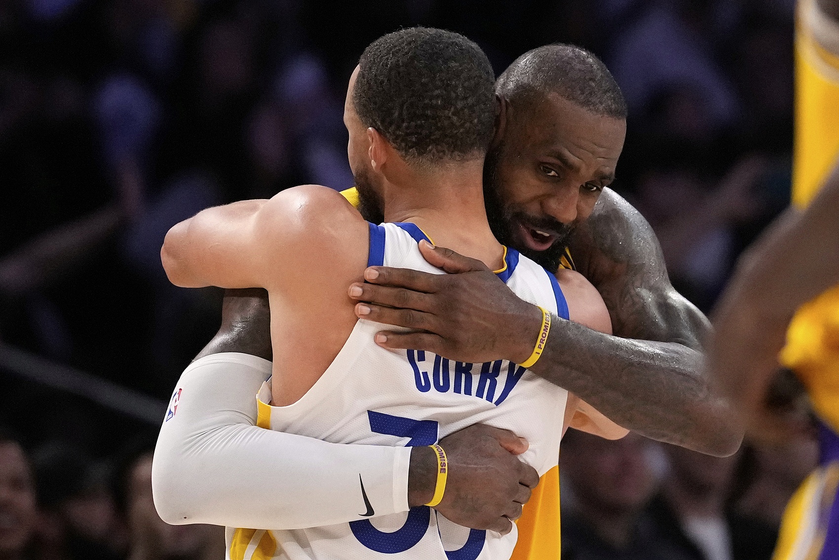 詹库末路英雄 伤病潮下独扛残阵 詹库末路英雄 伤病潮下独扛残阵