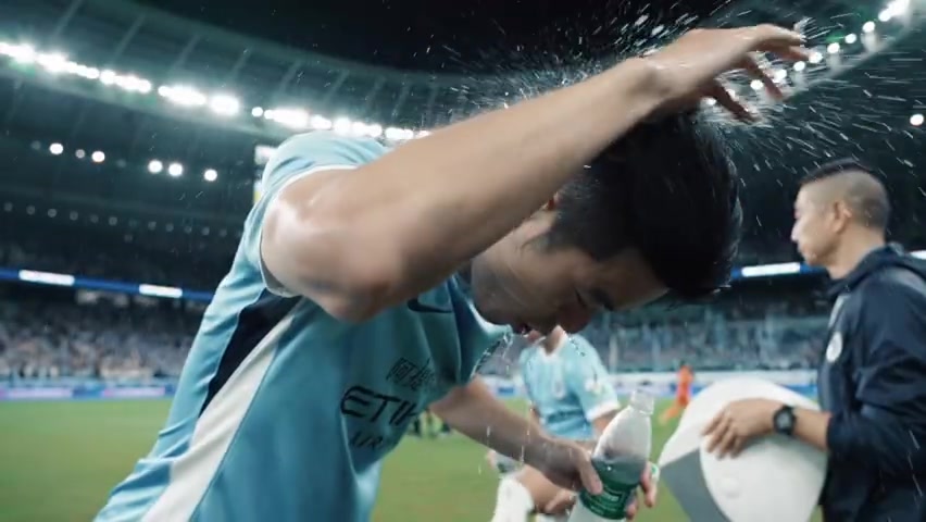 深圳新鹏城主场一球惜败云南玉昆 三球落后顽强追分难挽败局