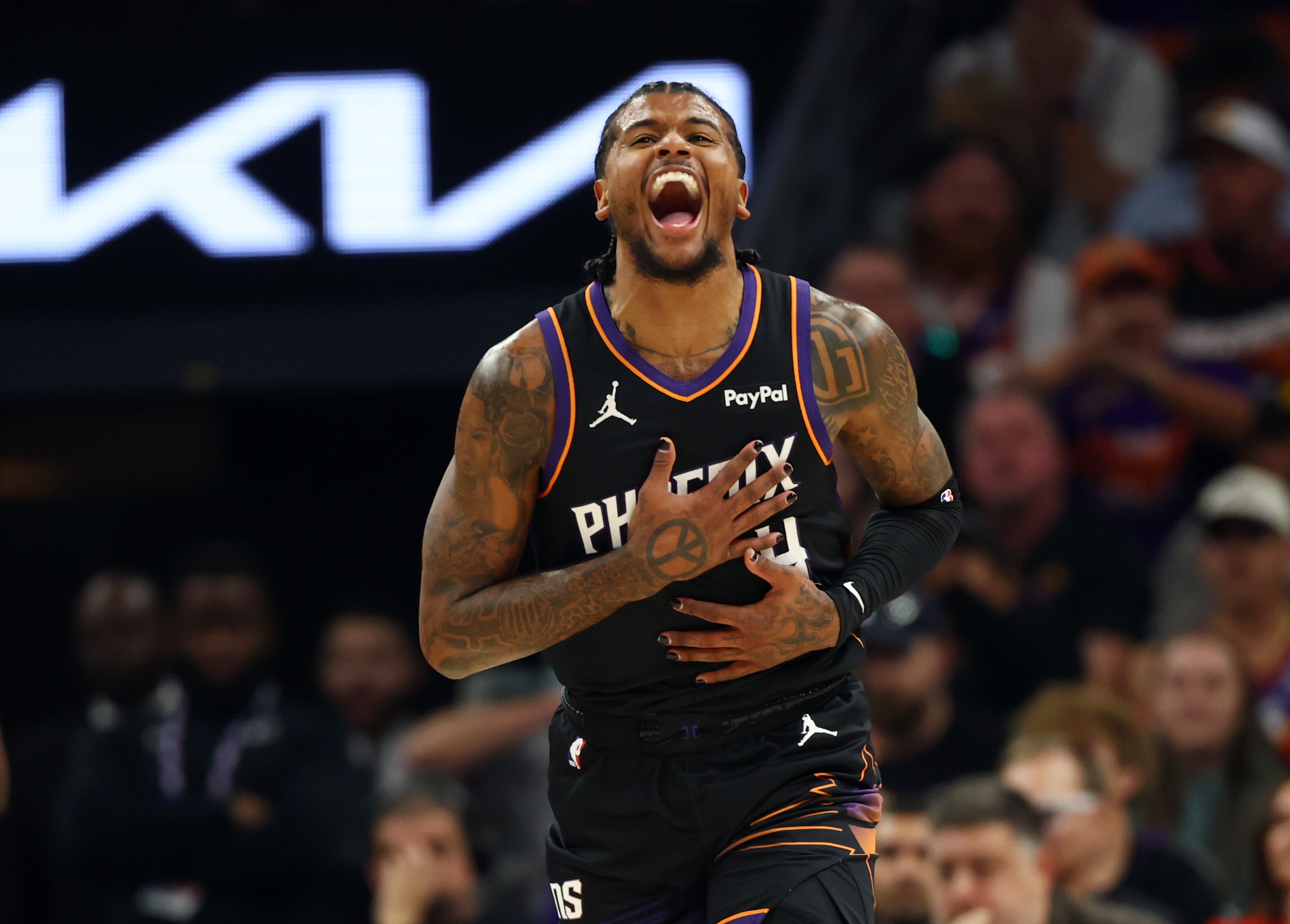 太阳无限换防锁死库追挡拆 格林36分送勇士出局