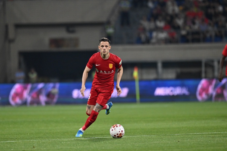 辛帕努中超六轮两球一助 称联赛强度远超罗马尼亚