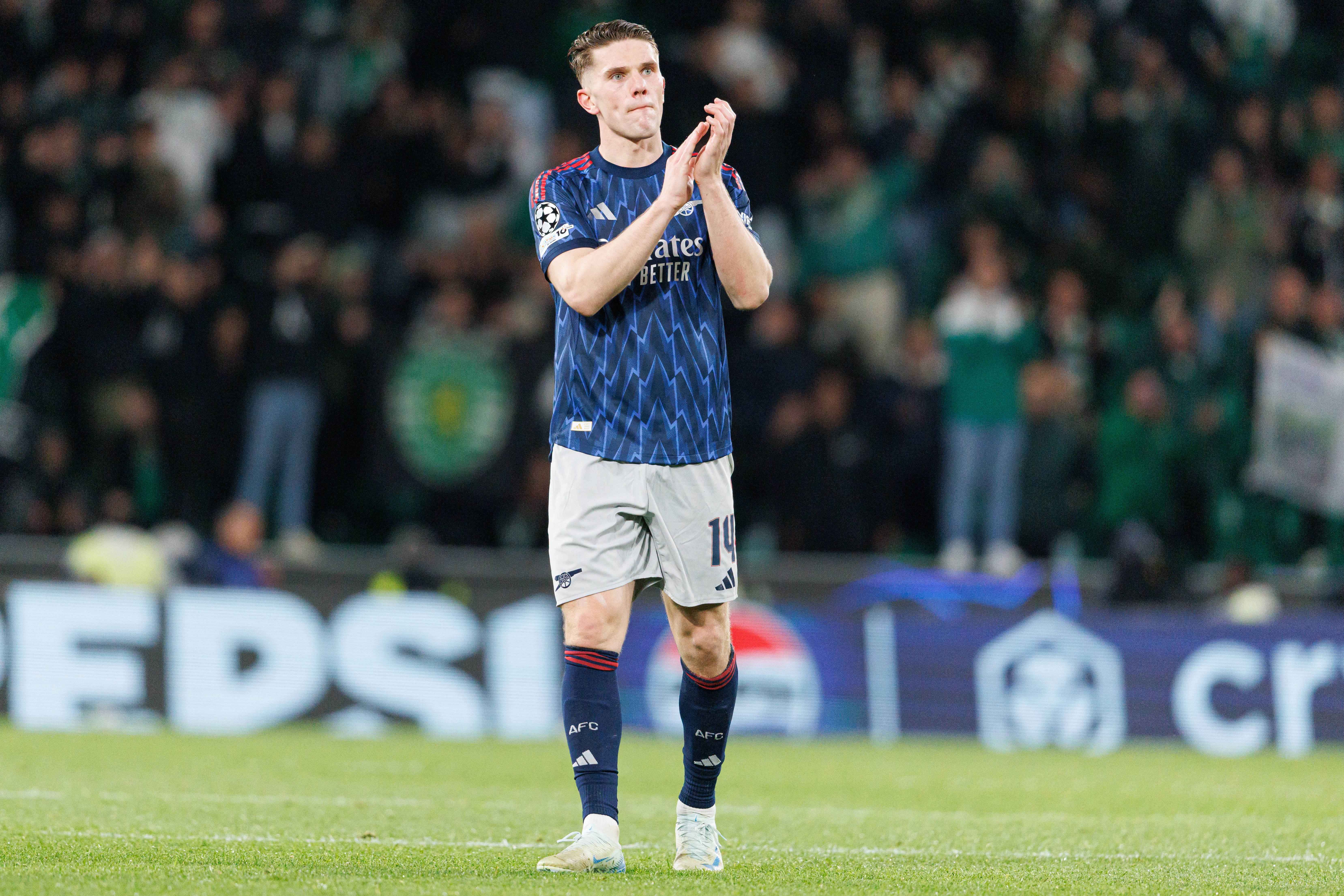 维埃拉：约克雷斯无球跑动被低估，肯定能进球