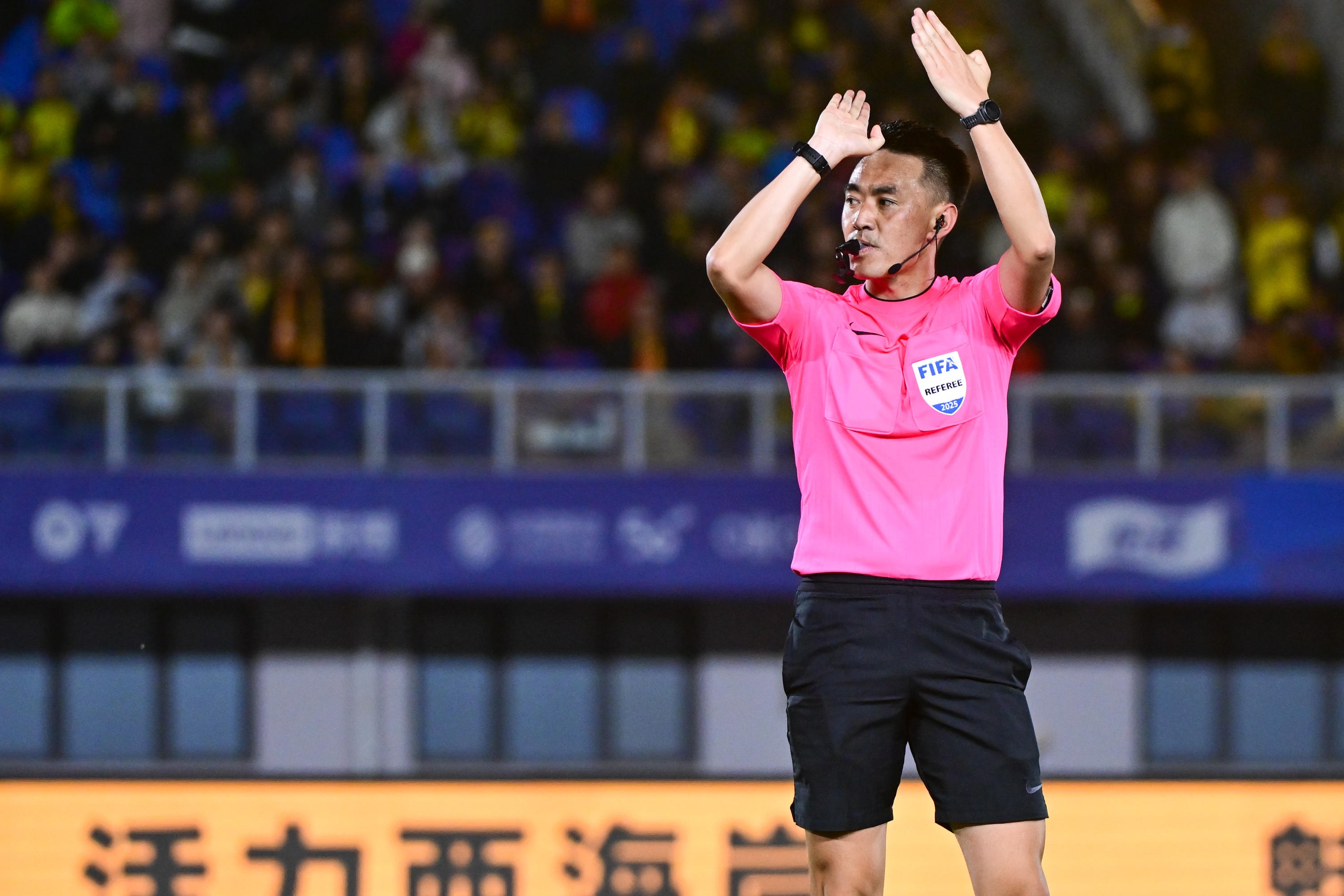 中国裁判组再获亚足联重用，杜健鑫、汤朝入选U17亚洲杯执法名单