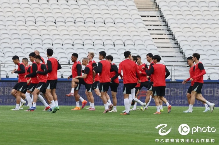 成都蓉城客战申花 阿洛伊西强调防守反击效率