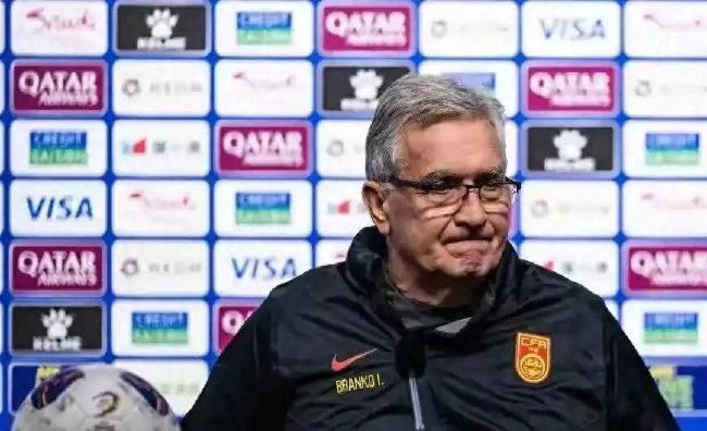 伊万下课倒计时：足协合同条款确保零违约金解约