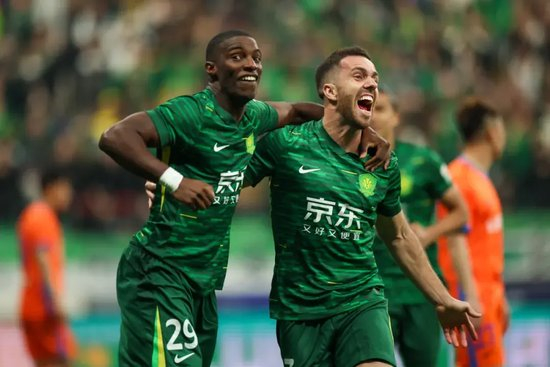 4天从4-4到6-1：国安伤病潮下的极限反转